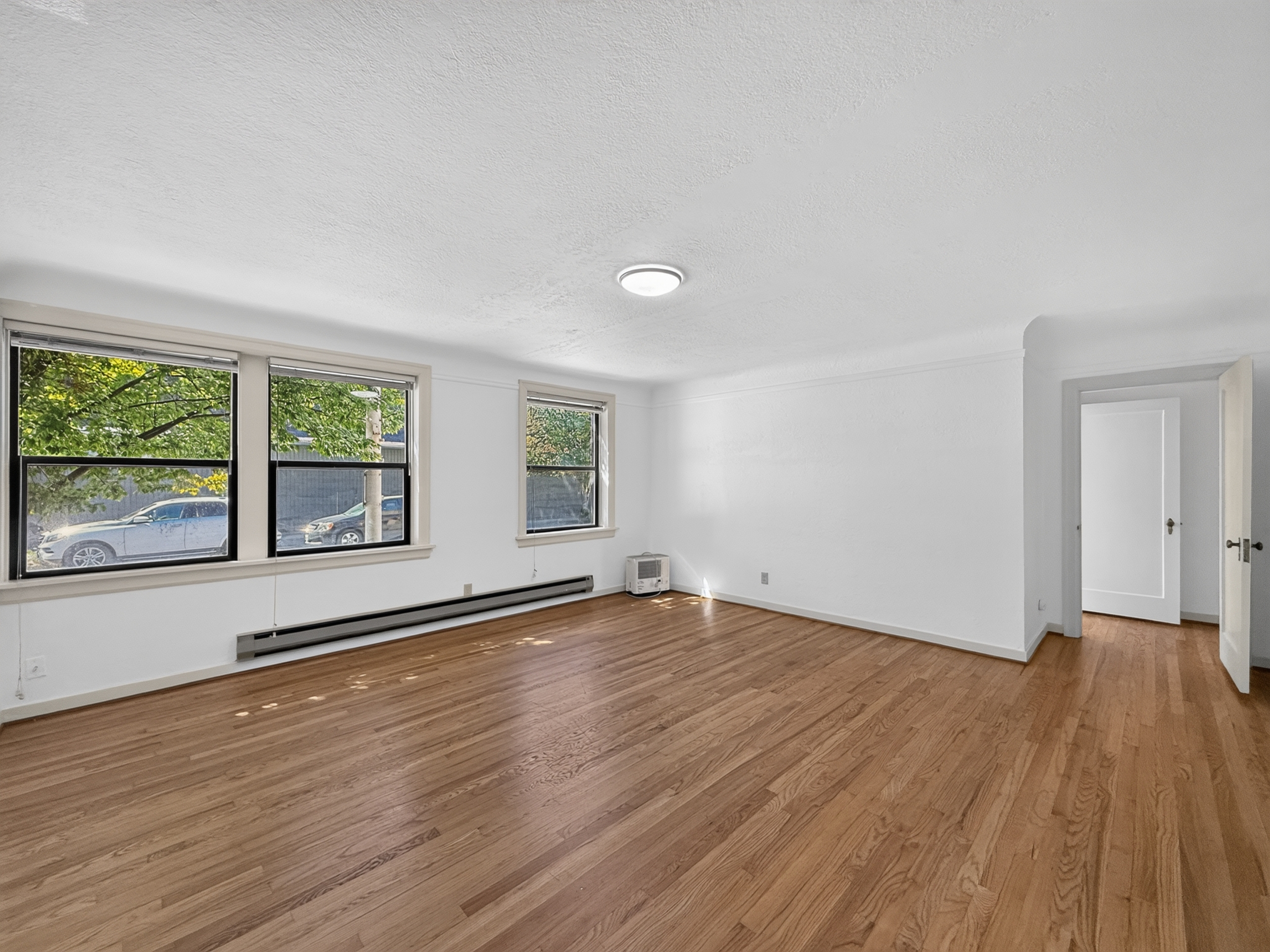 280 Morris Avenue South