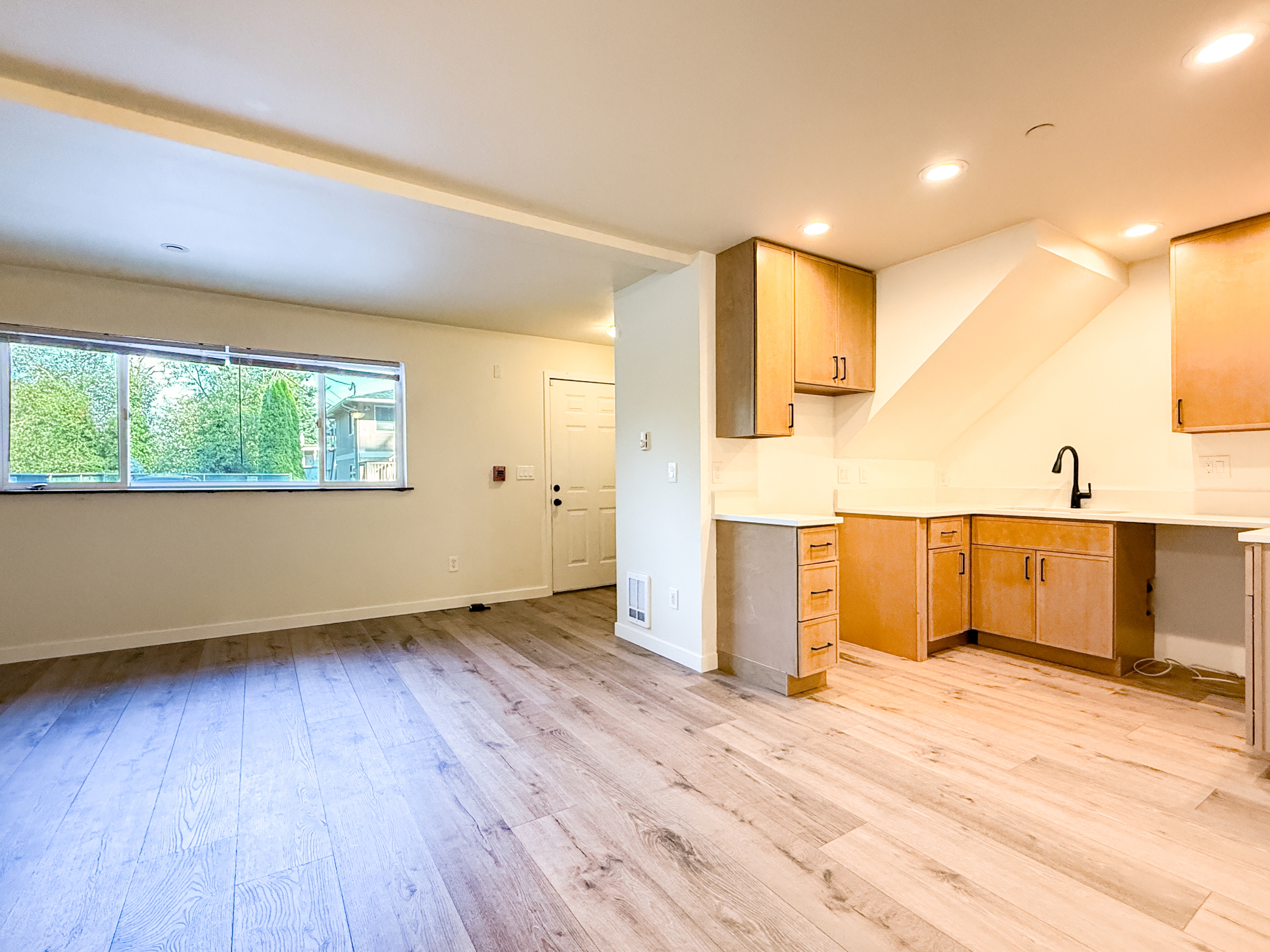 115 West Casino Road