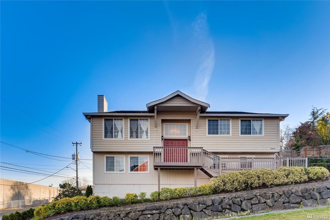 2001 20th Avenue South
