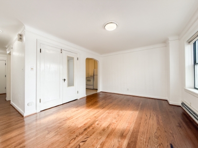 280 Morris Avenue South