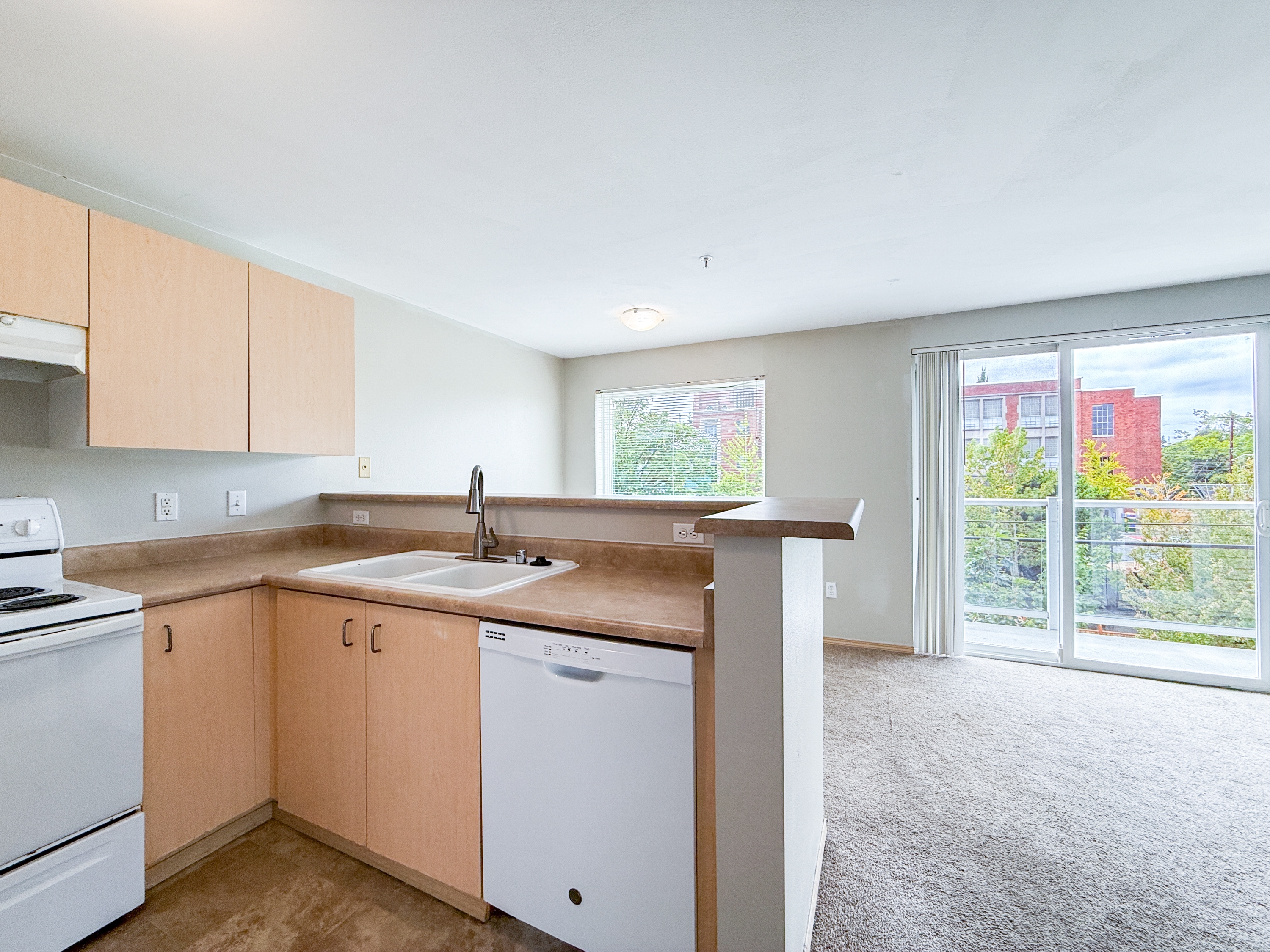 5200 Roosevelt Way Northeast